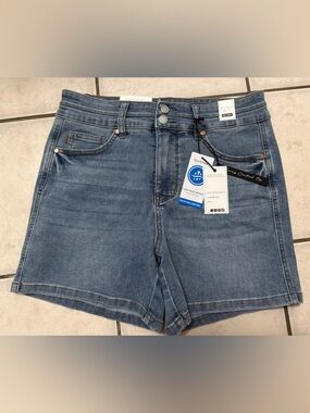 Judy Blue Medium Wash High-Rise Denim Shorts